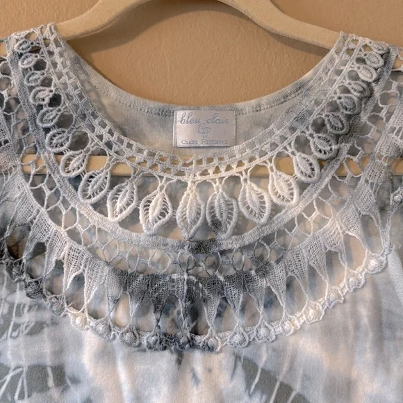 Bleu Clair Women’s Crochet look Collar Sleeveless Tie Dye Shades Of Blue… - Picture 2 of 9